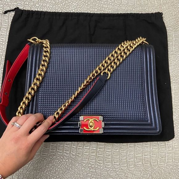 RARE 🦄 🔥 Limited Edition Chanel cube boy bag JUMBO - Picture 1 of 14